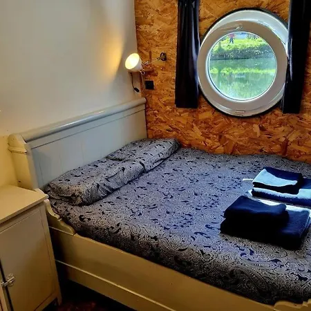 Bateau-hôtel Peniche Chaleureuse Avec Jacuzzi Centre Toulouse