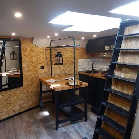 Peniche Chaleureuse Avec Jacuzzi Centre *