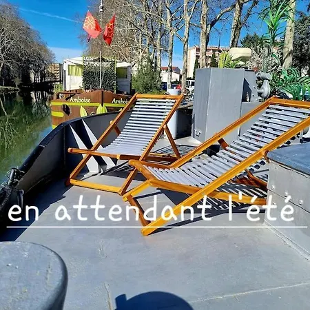 船上ホテル Peniche Chaleureuse Avec Jacuzzi Centre