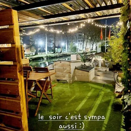 Peniche Chaleureuse Avec Jacuzzi Centre Hotel na wodzie *