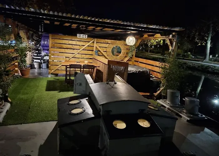 Peniche Chaleureuse Avec Jacuzzi Centre Πλωτό κατάλυμα Τουλούζη