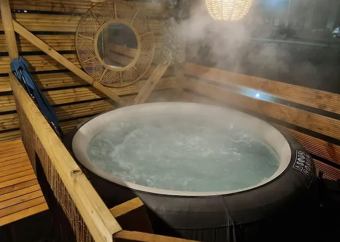 Peniche Chaleureuse Avec Jacuzzi Centre Πλωτό κατάλυμα