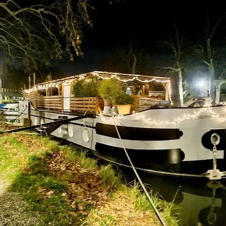 Péniche Chaleureuse Avec Jacuzzi Centre * Tolosa